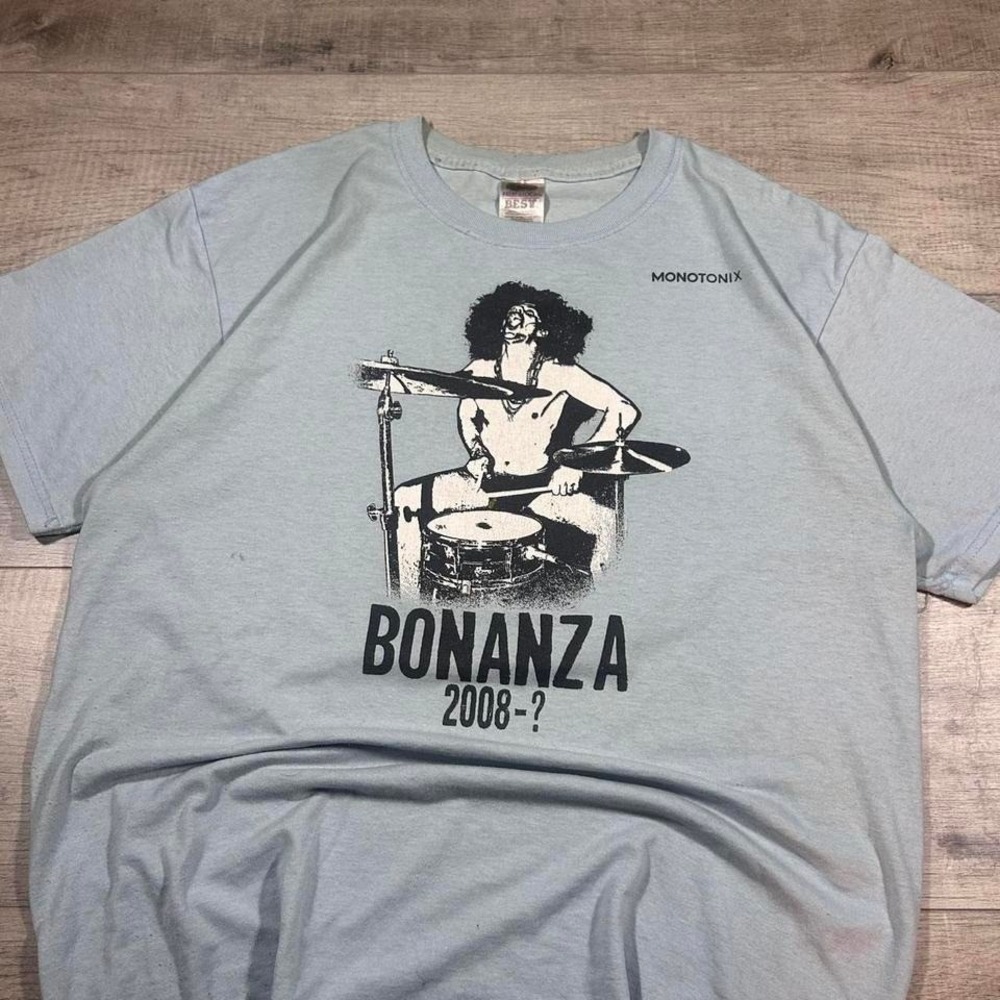 Vintage Y2K light, blue, distressed bonanza 2000 memorial band music tee size L